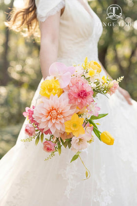 TINGE TIME centerpiece and party table setup example