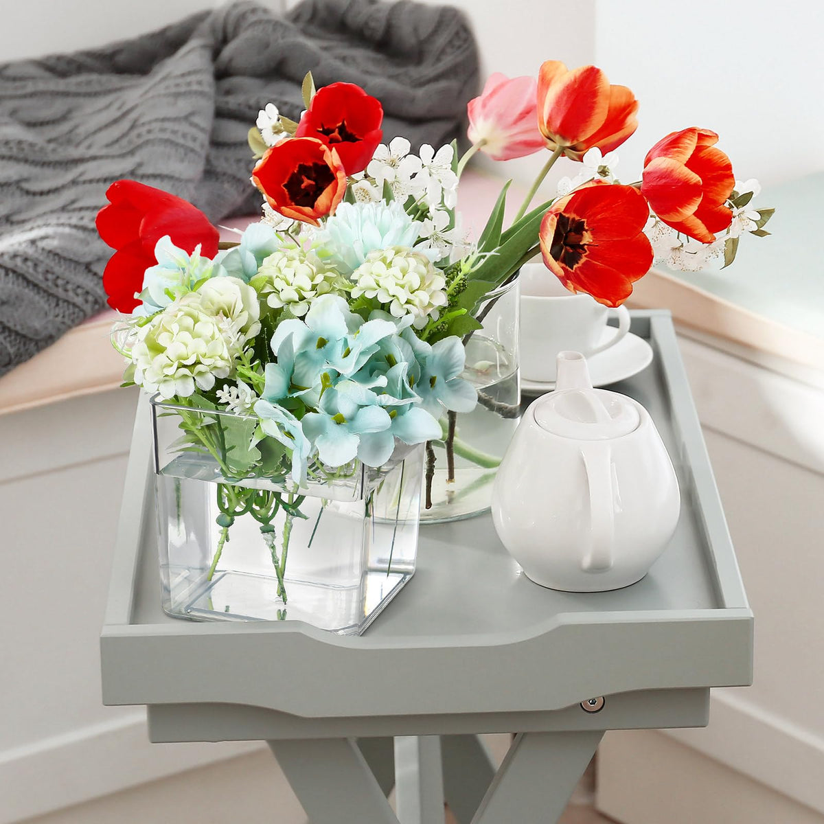 Tioncy clear vase for home and office decor and arrangements.