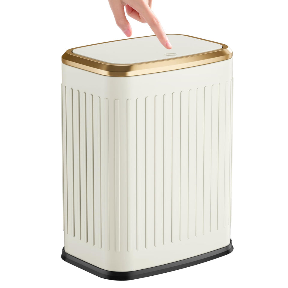 TIPGO trash can lid-press-top for effortless one-handed use.