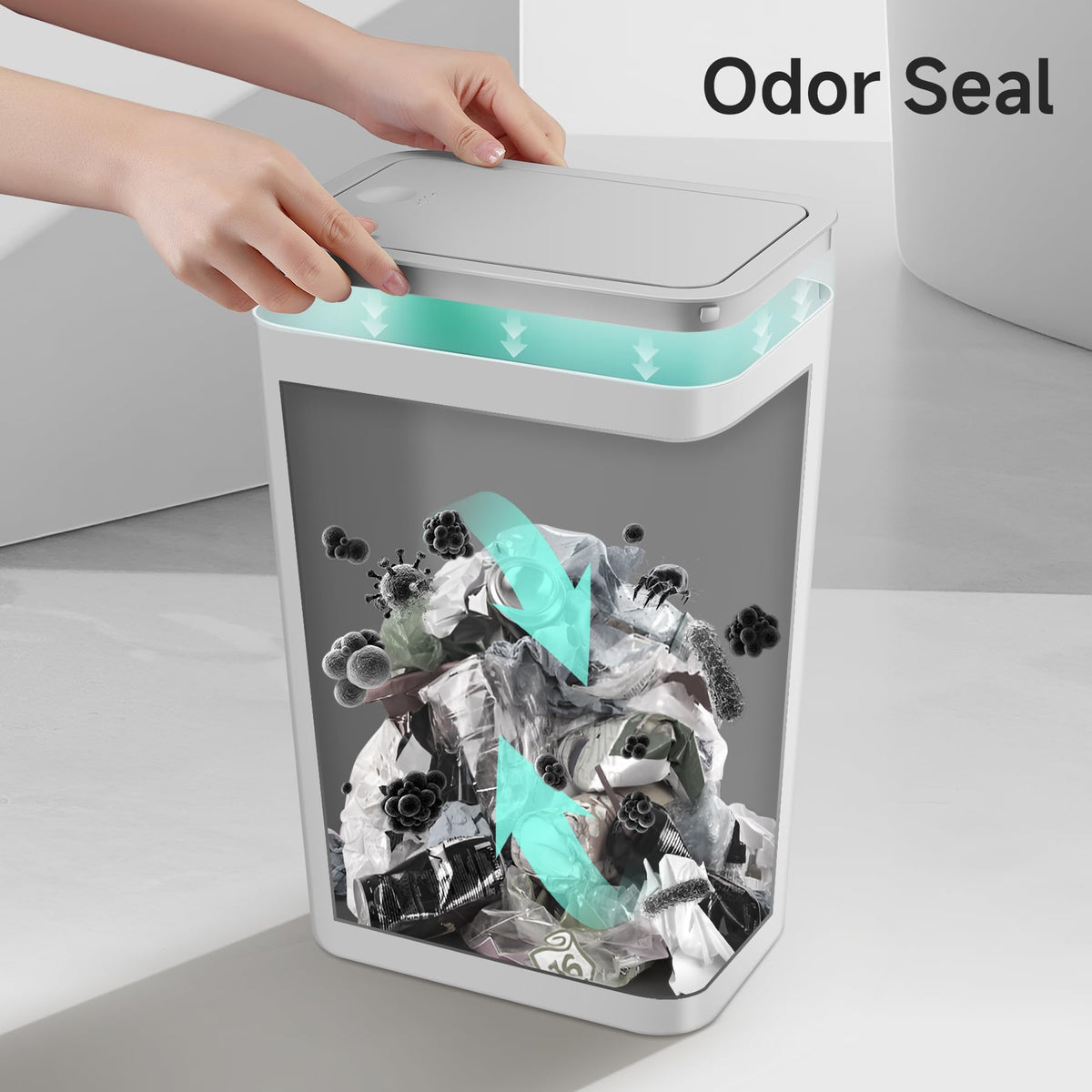 Removable lid on TIPGO trash can simplifies bag changes and cleanup.