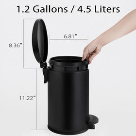 TIPGO odor seal ensures snug lid and reduced smells.