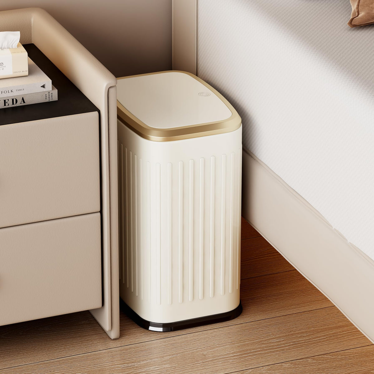 TIPGO stainless-steel-wastebasket with fingerprint-resistant finish for easy cleaning.