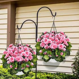 Tobilu 8.26-inch basket diameter suits various outdoor spaces.