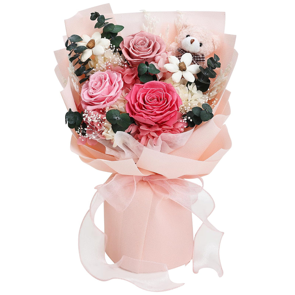 Tobilu Forever Roses bouquet in a pink gift box, ready for gifting.