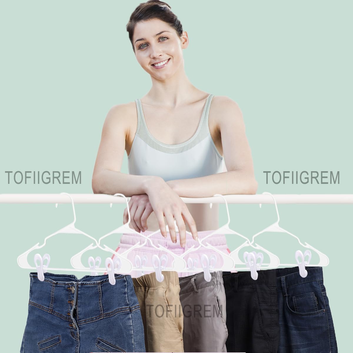 TOFIIGREM Velvet-hanger compatibility clip prevents slipping on velvet hangers.