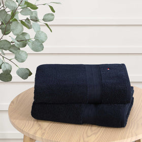 Tommy Hilfiger towel size 54x30 inches, ideal for full-body dry.