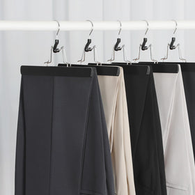 TOPIA HANGER hair extension hanger with velvet padding keeps extensions neat and secure.