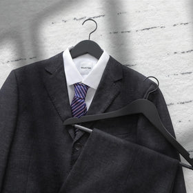 TOPIA HANGER notches precisely cut prevent camisoles from slipping off.
