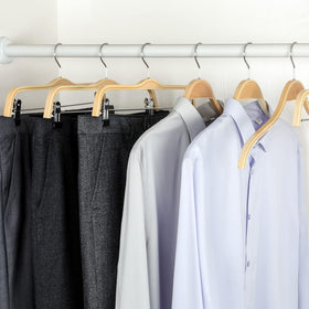 TOPIA HANGER solid packaging protects hangers during shipping and storage.