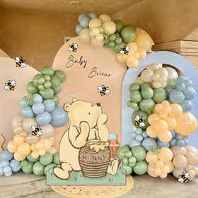 TopJianyu Pooh cutout on stand creates a striking photo backdrop.