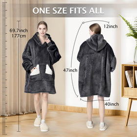Touchat front pocket design ideal for keeping small items close.