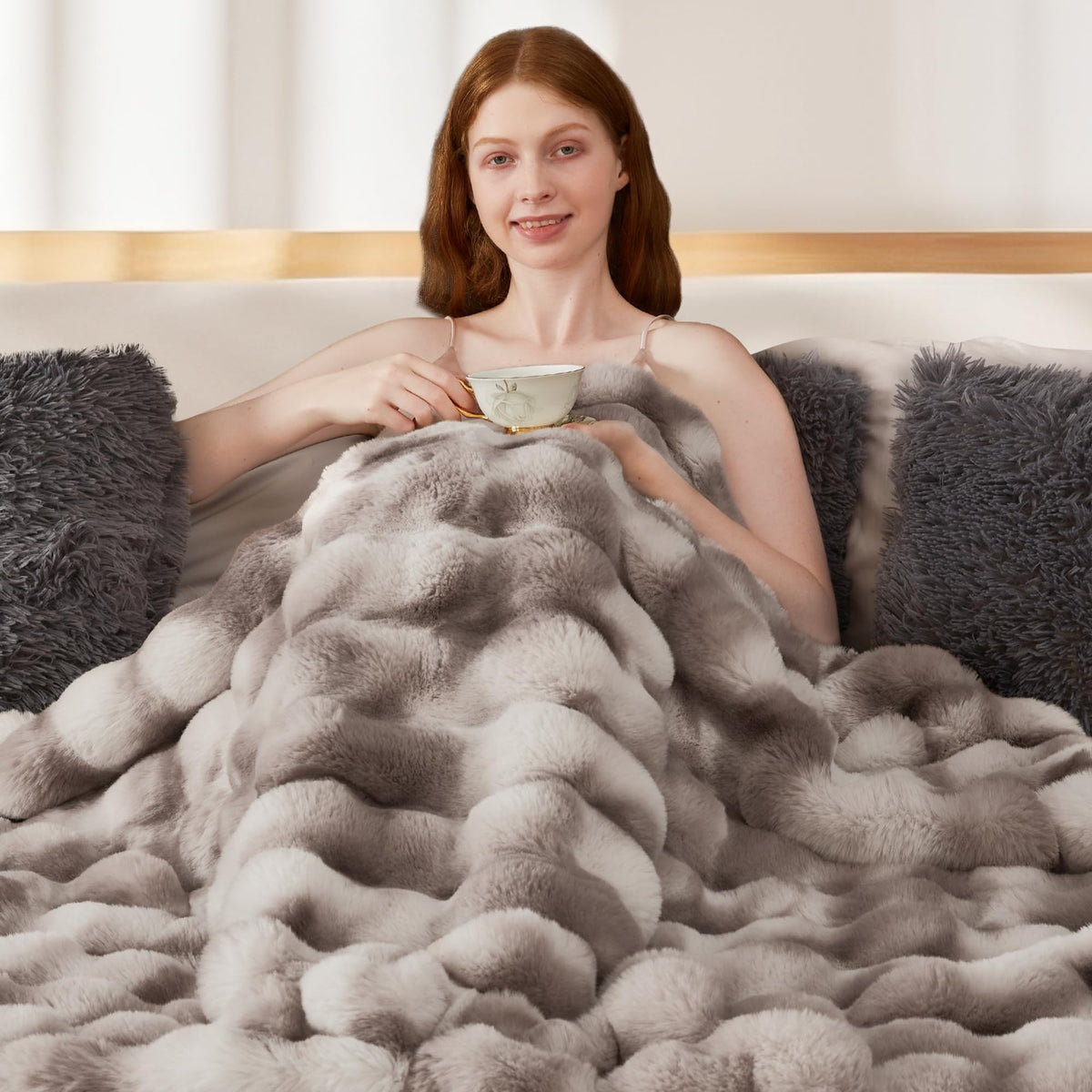Touchat housewarming gift blanket adds thoughtful warmth to new homes.