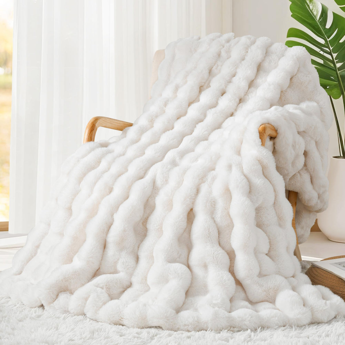 Touchat luxury faux rabbit fur throw close-up shows ultra-soft texture for cozy nights