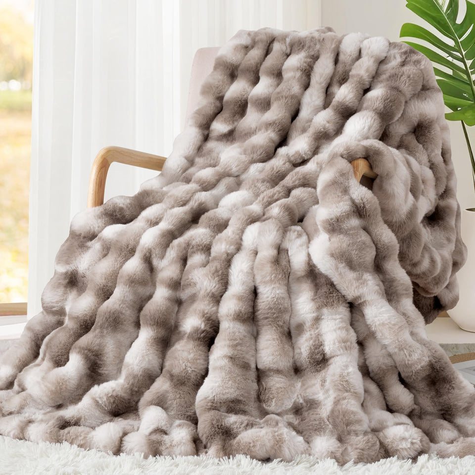 Touchat Luxury 1000GSM faux rabbit fur throw offers plush couch comfort.