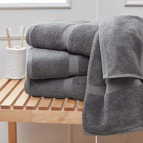 Towel Bazaar double-stitched-hem towels ensure durable use and long-lasting softness.