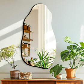 TRAHOME hd floating glass mirror delivers crisp reflections.