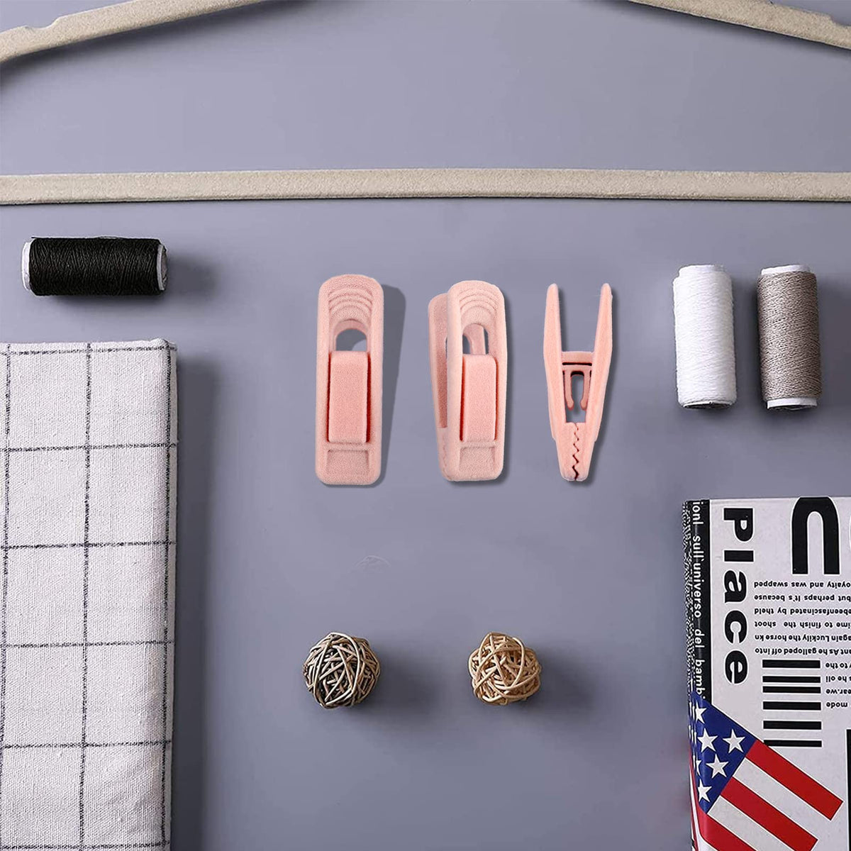 Trgowaul durable velvet clips designed for daily closet use and flexible spacing.