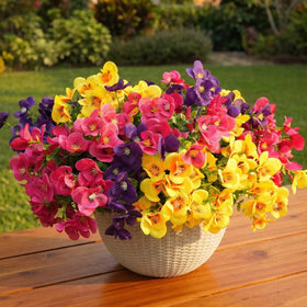 Trytuny bendable-stems offer flexible arrangement for containers and centerpieces