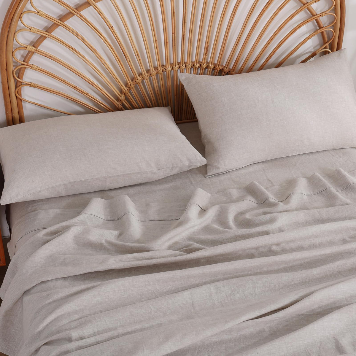 Tseapeni French flax texture pillowcase for cooler, drier sleep.
