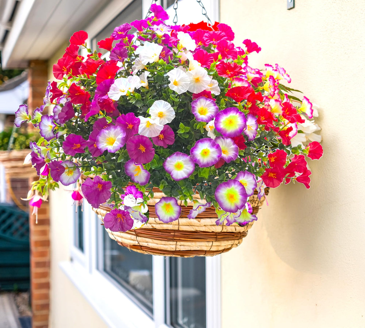 TSTWETO 12-bundle set offers flexible styling for yard and patio displays