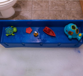 Splash-free bath time with Tub Topper for parents