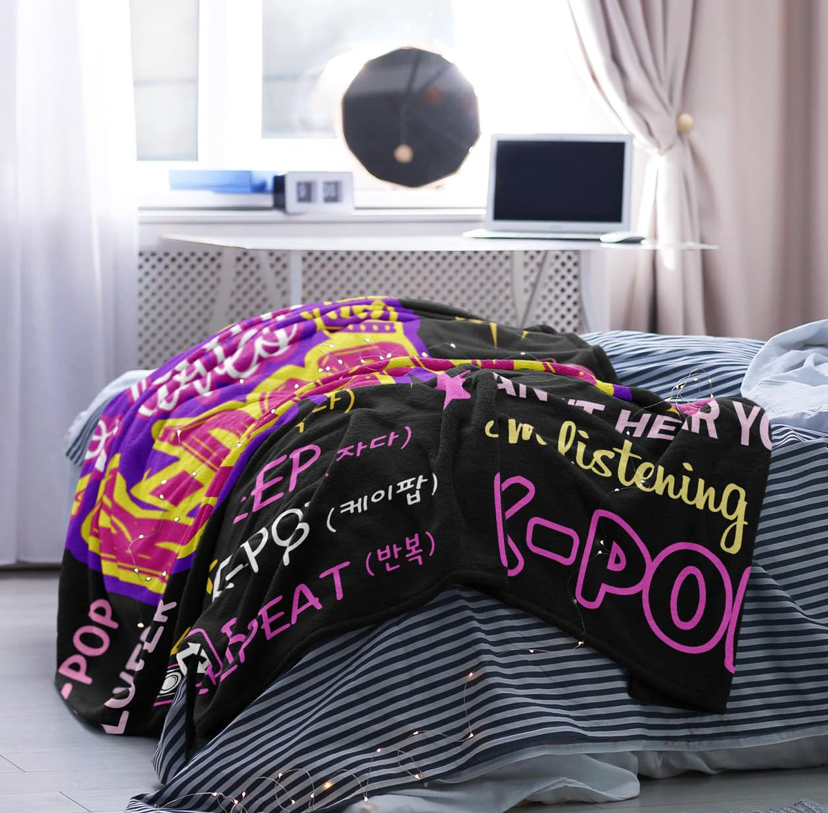 Turelos Kpop blanket makes a thoughtful gift for K-pop fans.