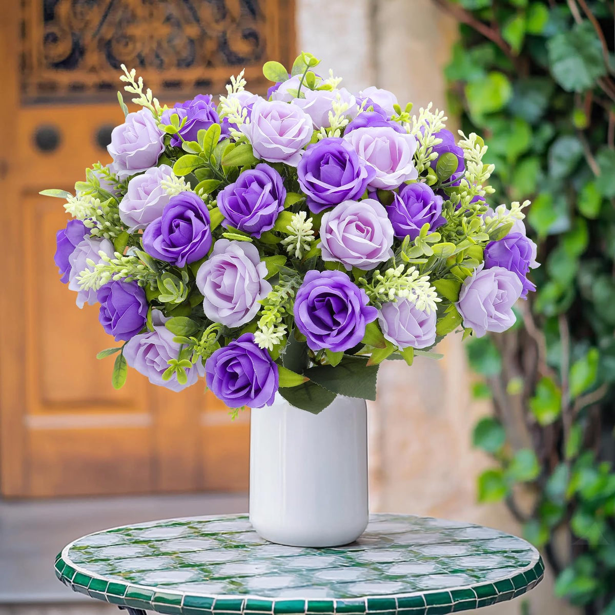 Turnmeon UV-stable artificial flowers in purple for weather-resistant display.