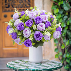 Turnmeon UV-stable artificial flowers in purple for weather-resistant display.