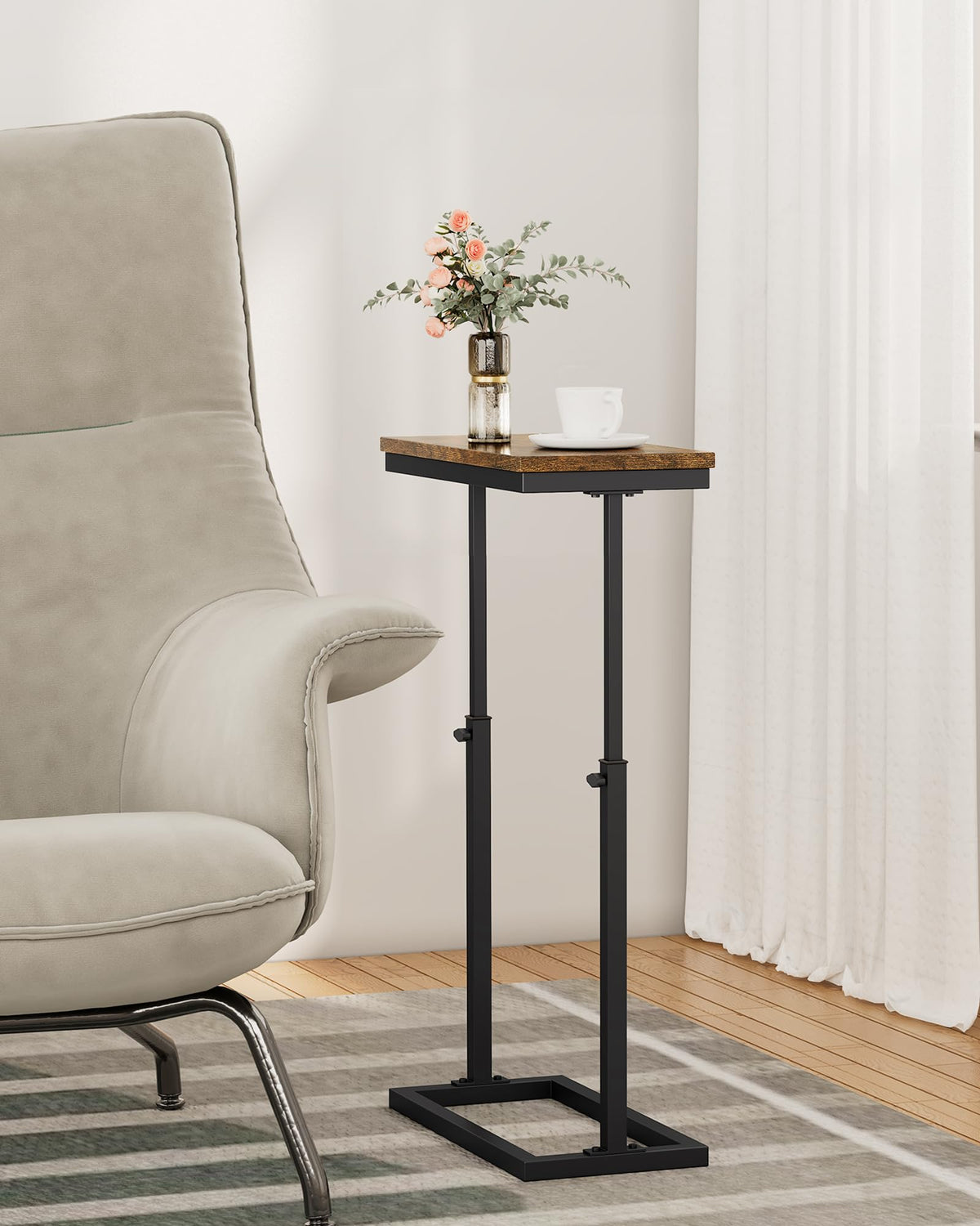 TUTOTAK coffee-and-snack-table provides quick access to drinks.