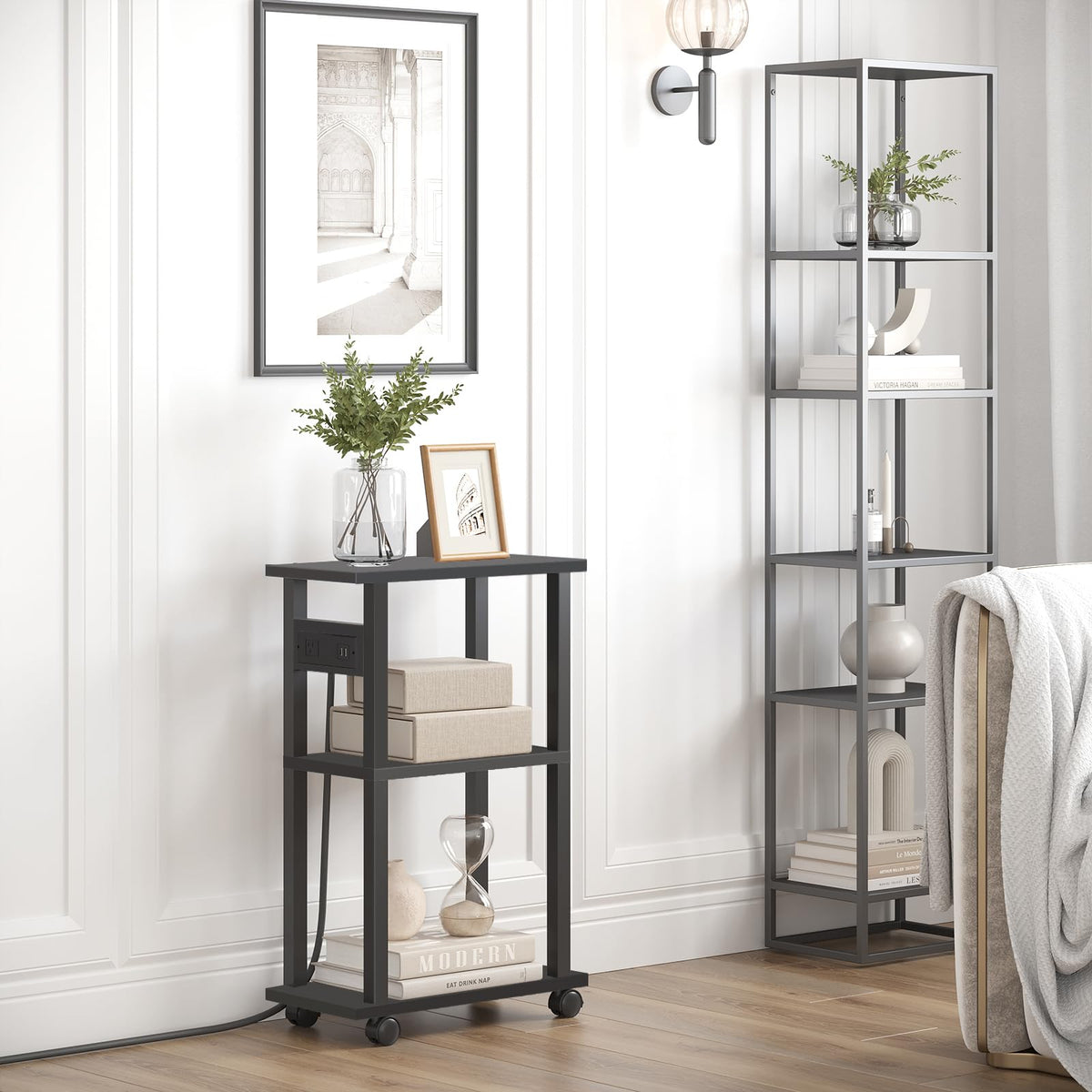 TUTOTAK sofa side table with compact dimensions ideal for corners and small rooms.