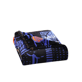 Officially licensed Two Hype Knicks blanket on display.