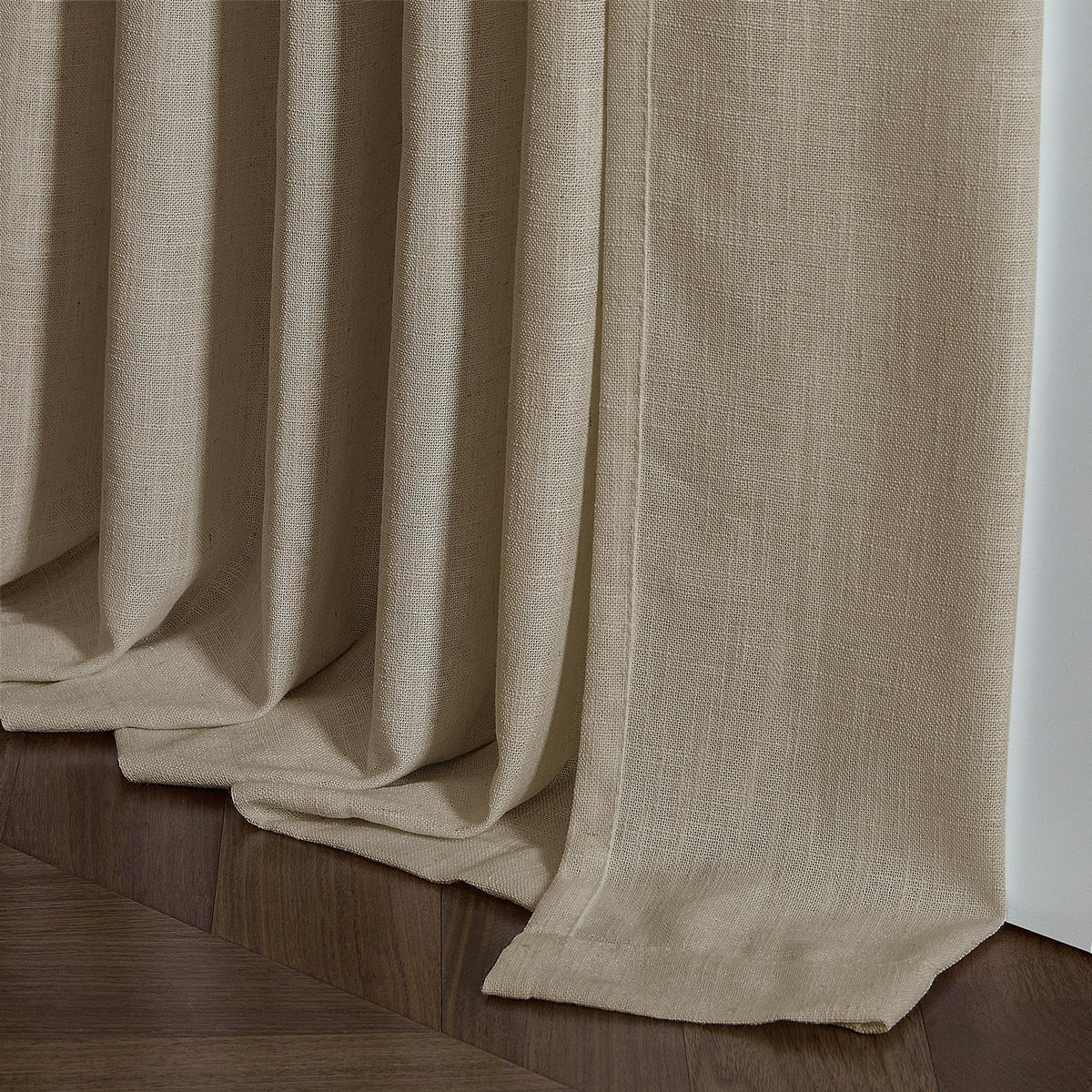 TWODRAPES back-tab hanging provides a clean rod appearance