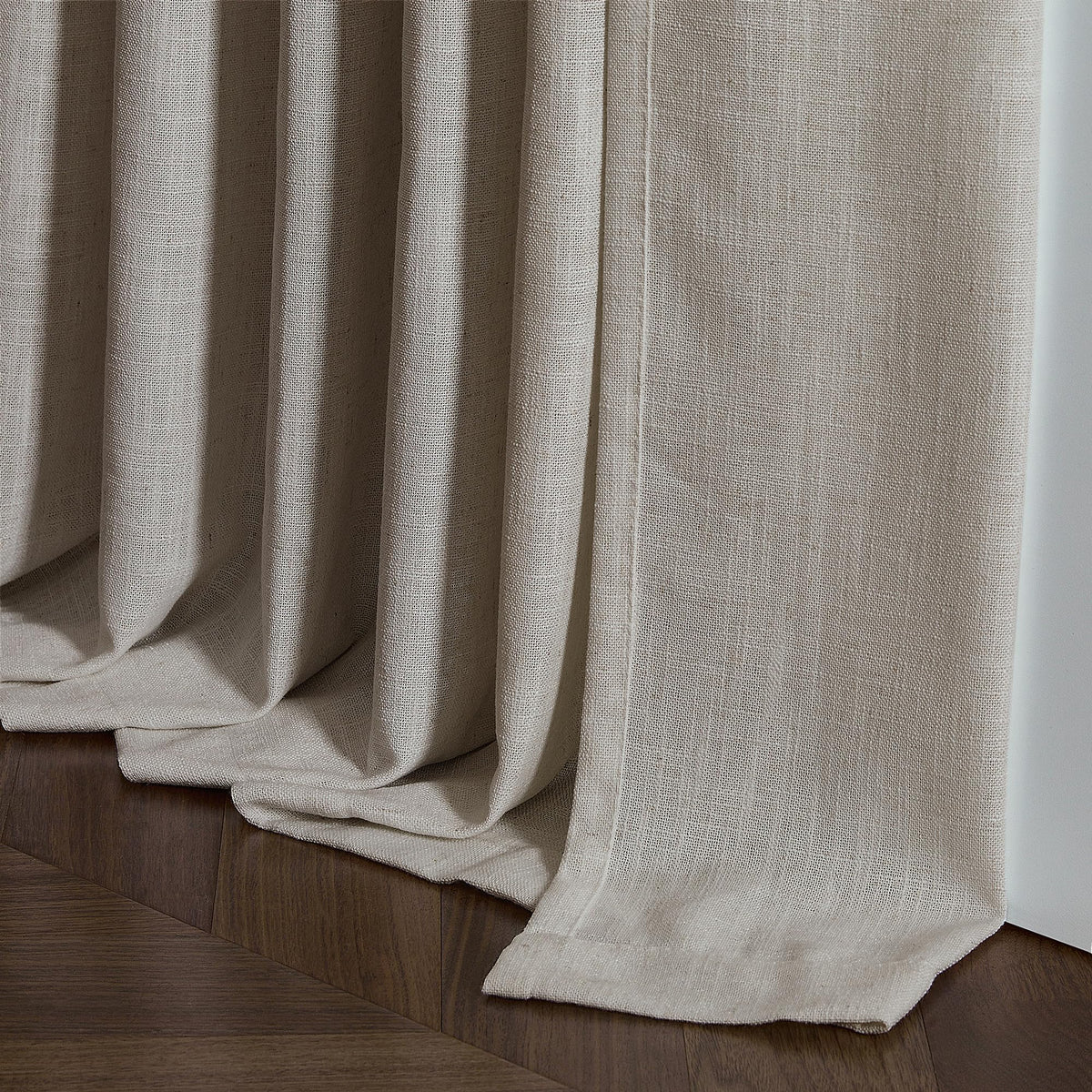 TWODRAPES ready-made two-panel set simplifies setup and styling
