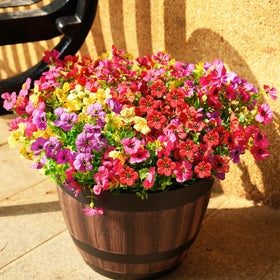Txmasen patio arrangement highlights weather-ready stems for flexible styling.