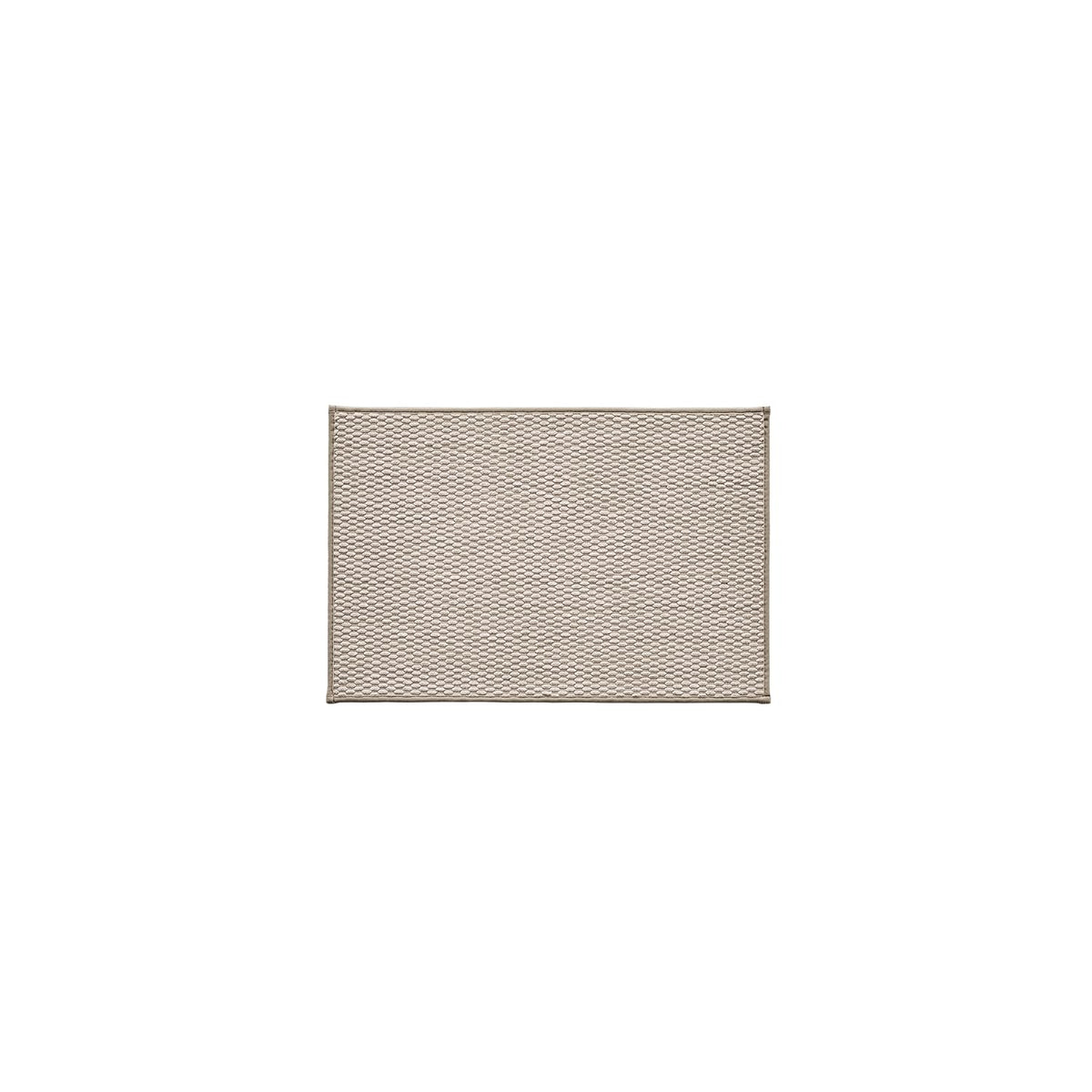 TYUU 20x30 beige rug offers a compact, quick-drying option