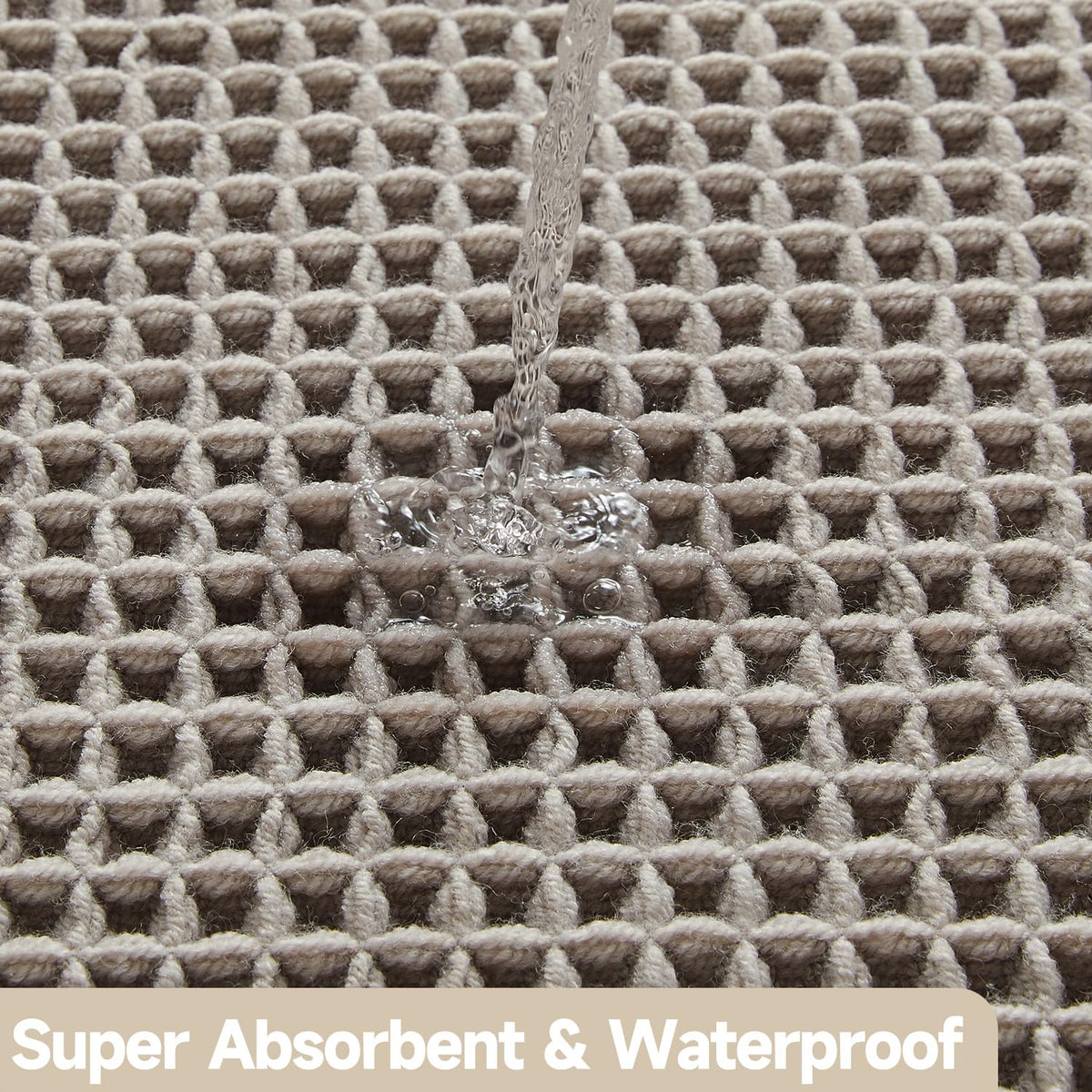TYUU waffle bath mat is easy to clean and maintain.