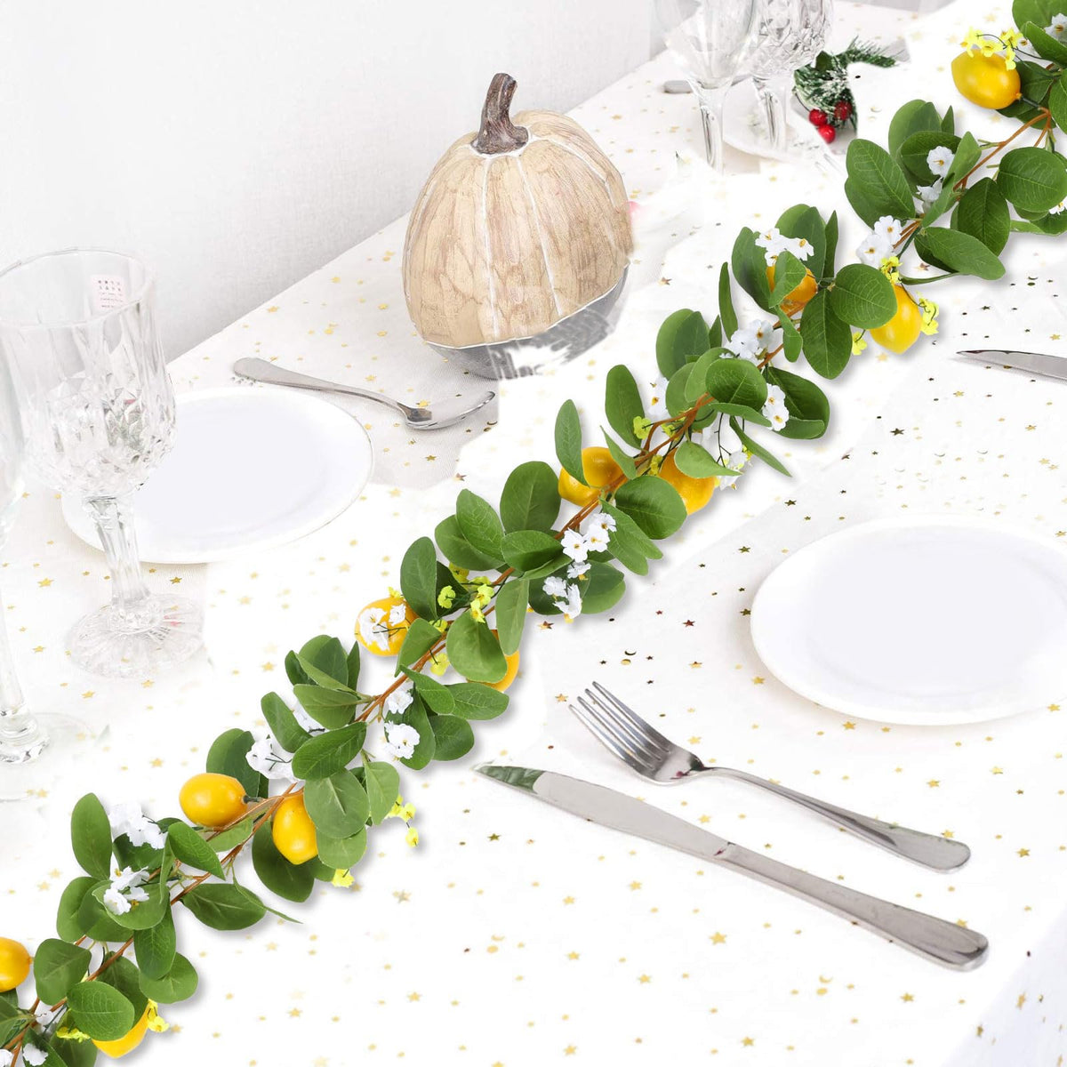 U'Artlines wedding and holiday garland adds festive ambiance