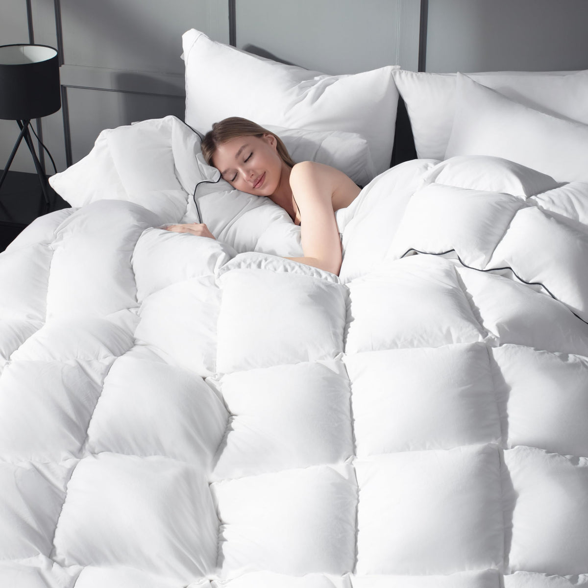 Ubauba cotton shell close-up highlighting premium hotel-quality exterior.