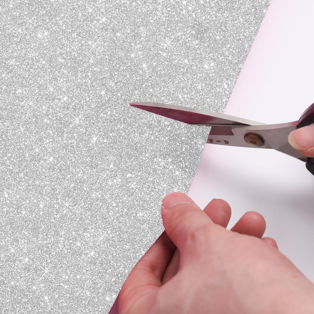 UBCGOTT glitter runner closeup-fiber shows durable reinforcement and shine.