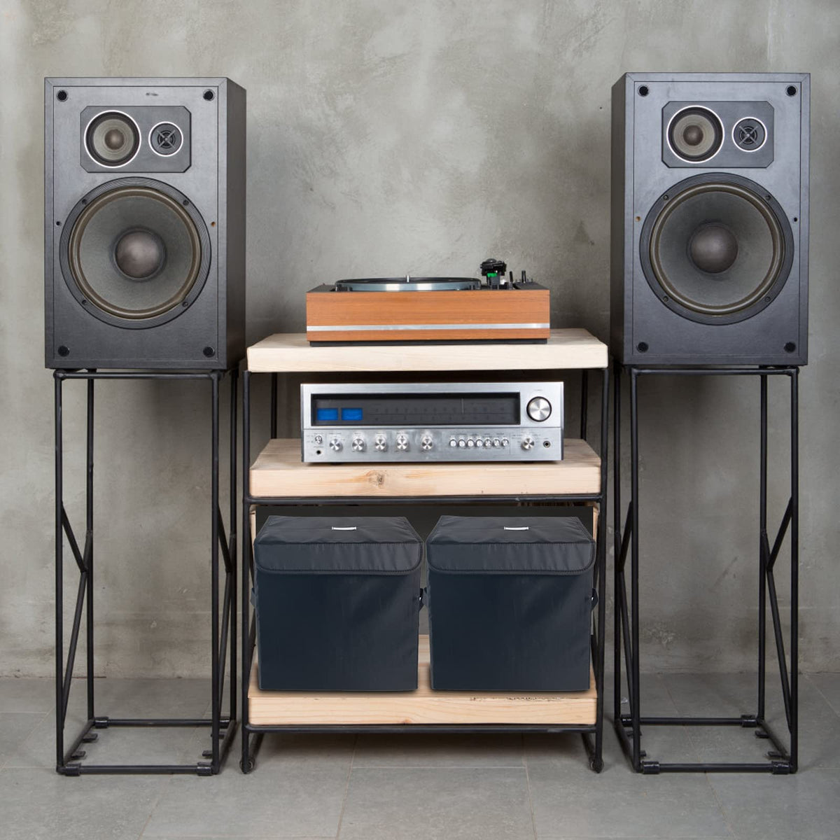 UENTIP record case accommodates up to 90 records for larger collections