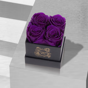 UFOREVER ROSES black-box-with-silk-ribbon displaying elegant gift presentation for her.