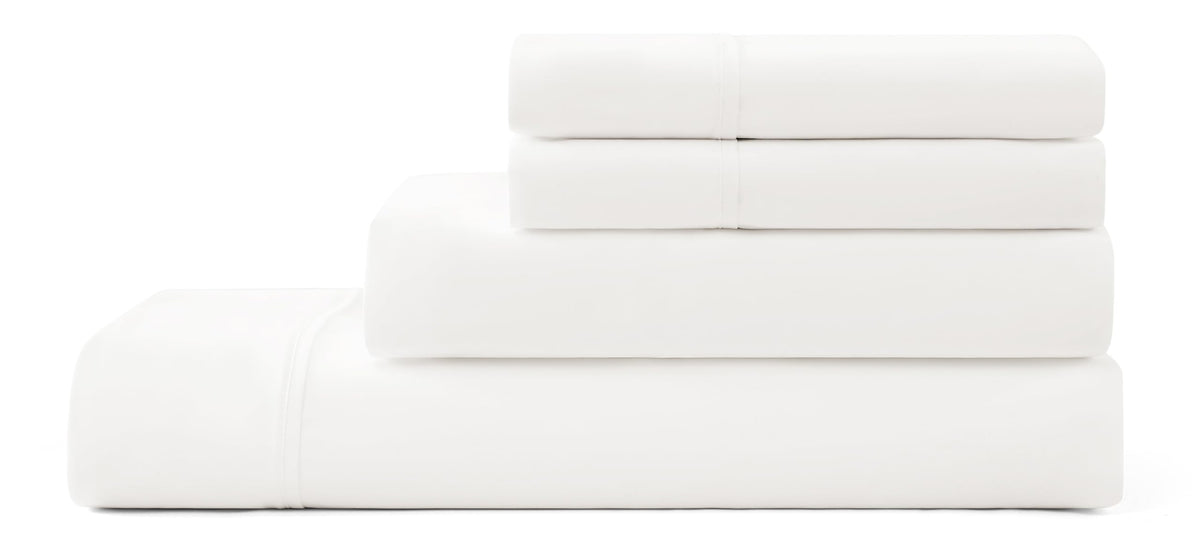UGG Hedi queen flat sheet visual showcases breathable, ultra-soft fabric for cooling comfort.