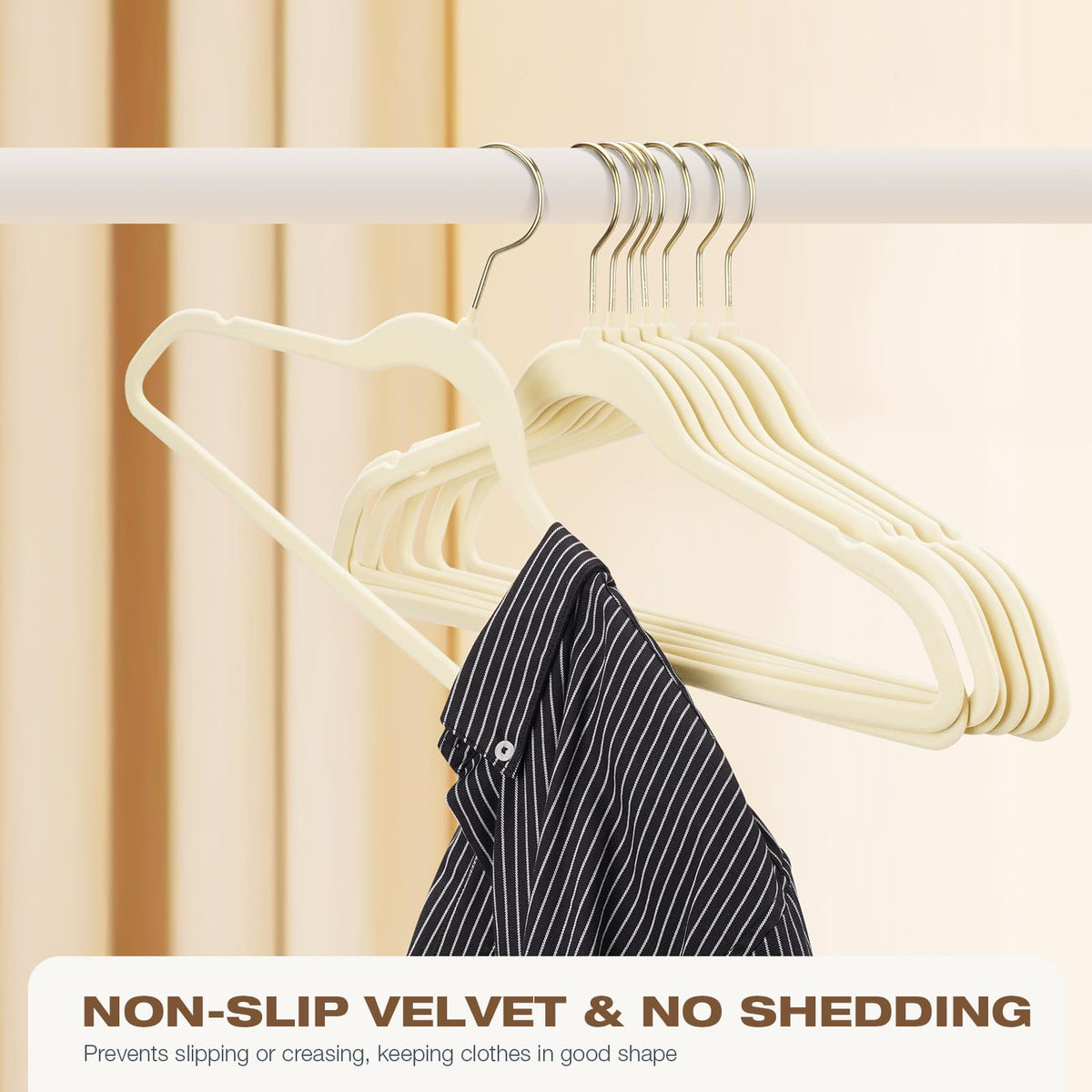 Uinicor cross-bar velvet hanger for pairing outfits on one hanger