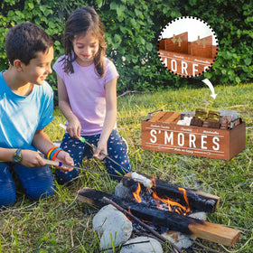 Uipame smores station with wooden handles stays cool to touch.