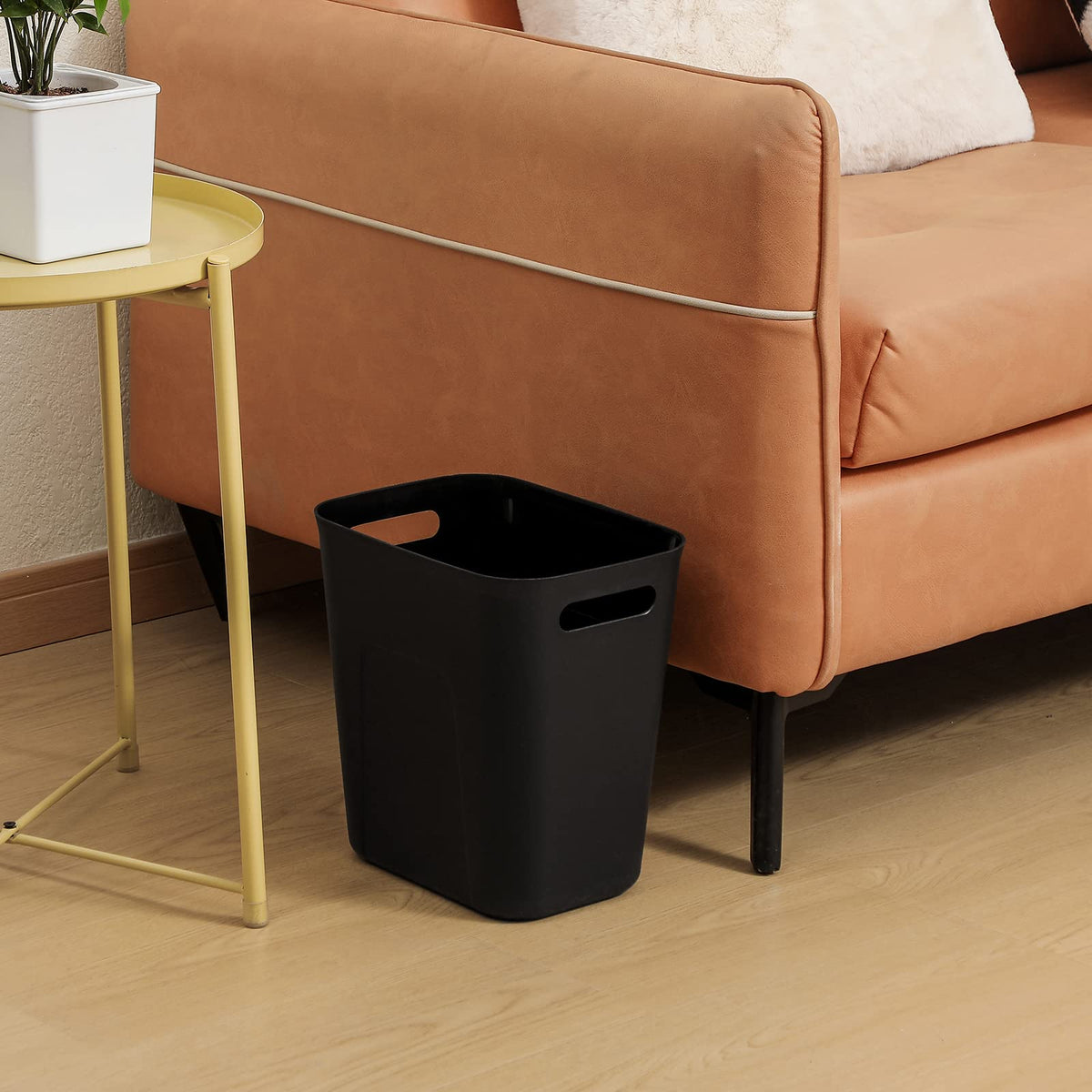 UUJOLY compact trash can perfect for dorm rooms and work desks.