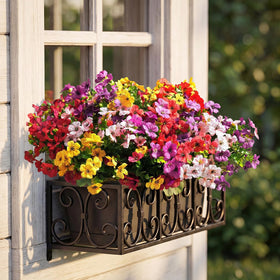 UJROQI weatherproof arrangement withstands sun, wind, and rain.