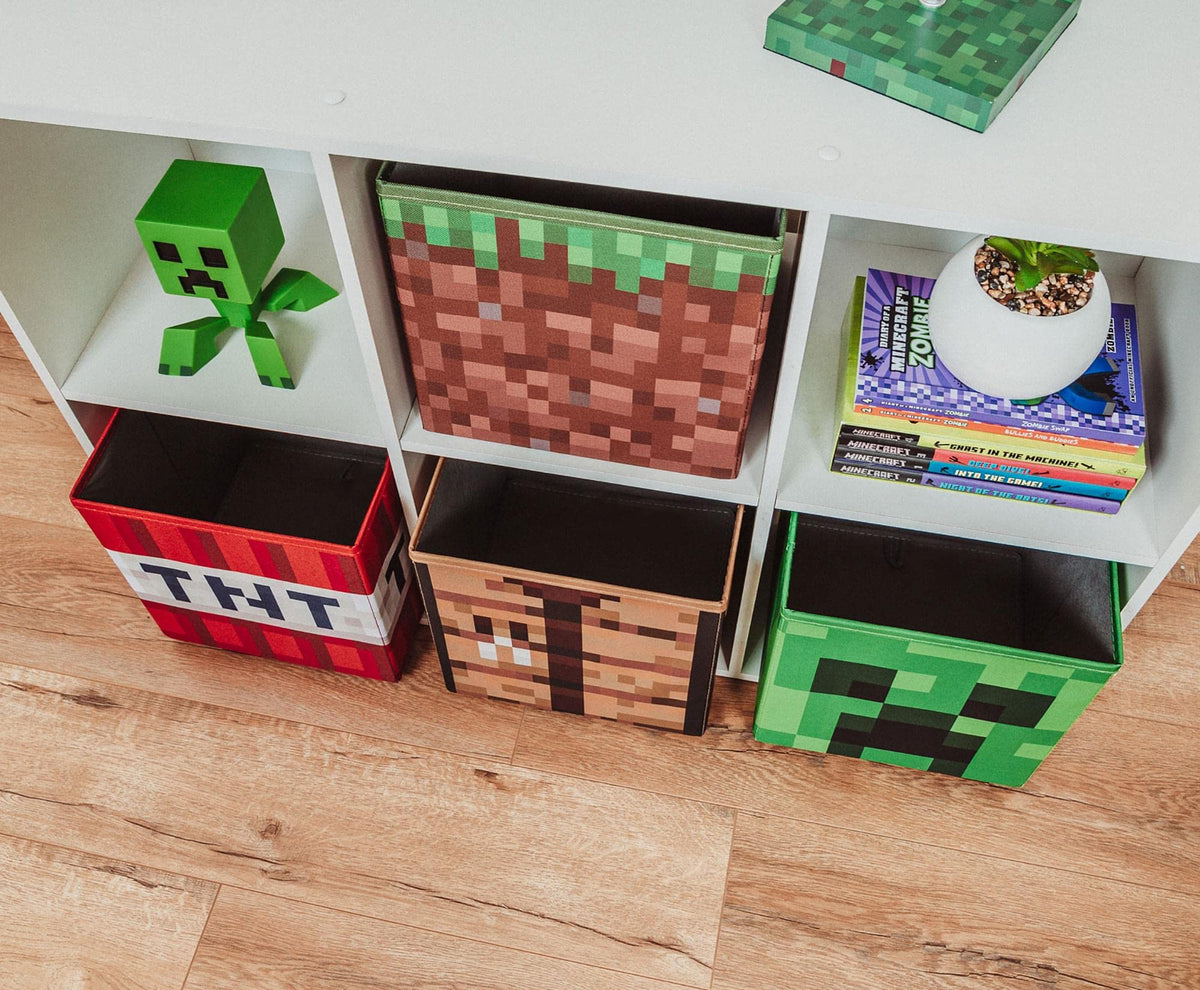 Ukonic Minecraft storage set packshot enhances display-ready shelves and closets.