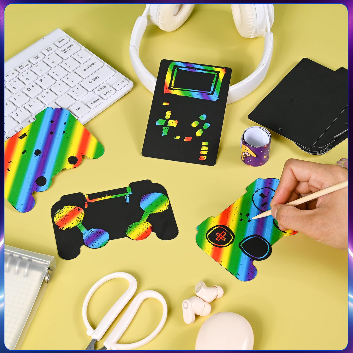 Ulema 218 slap bracelets as fun wearables for gaming events