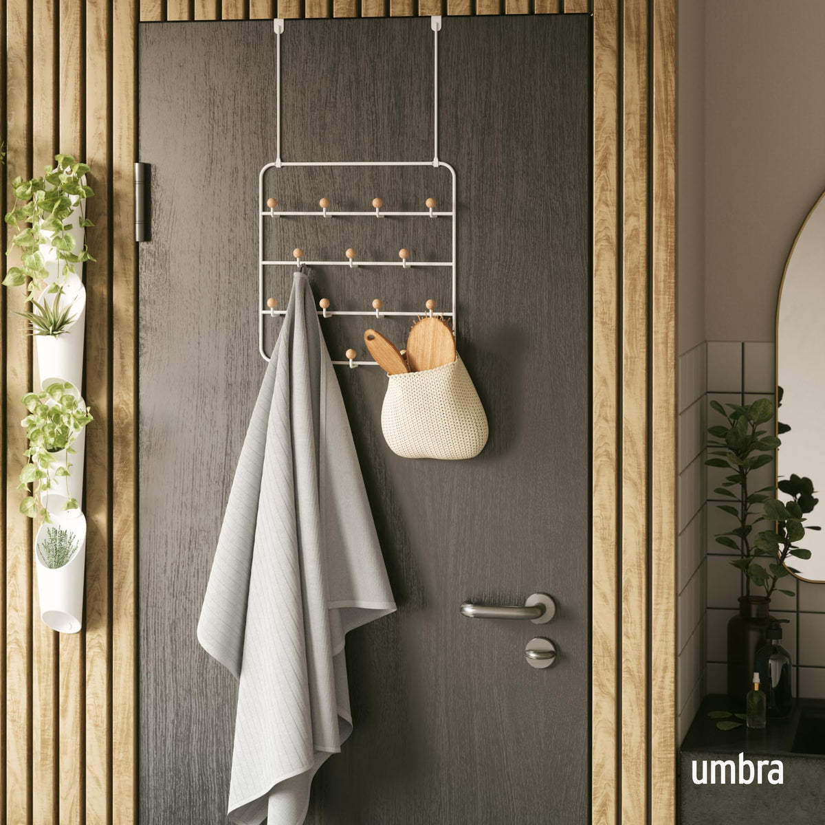 Umbra Estique 14-hook organizer offers snag-free storage for delicate items.