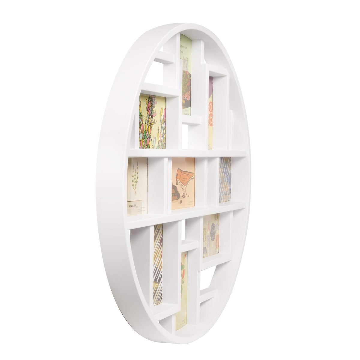 Umbra Luna keeps art and photos organized in one place.